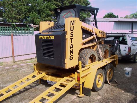 mustang 940 skid steer lift capacity|mustang 940 skid steer reviews.